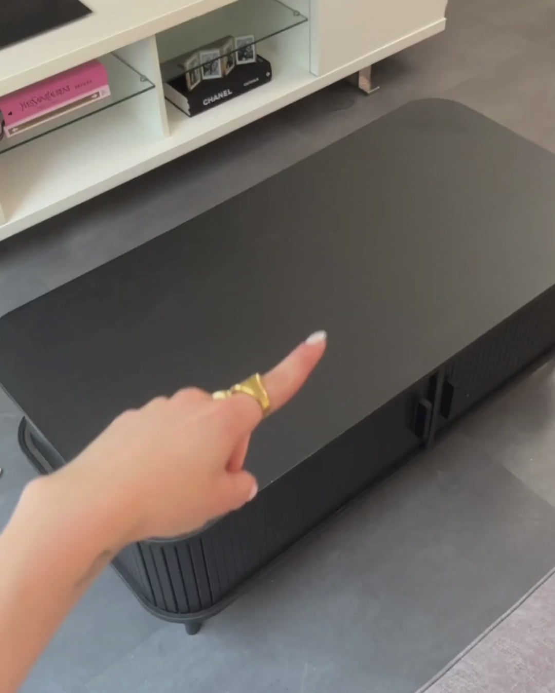 BRADLEY Black Coffee Table with Sliding Doors, MDF Wood, Rectangular Storage Table 120×60×41 cm