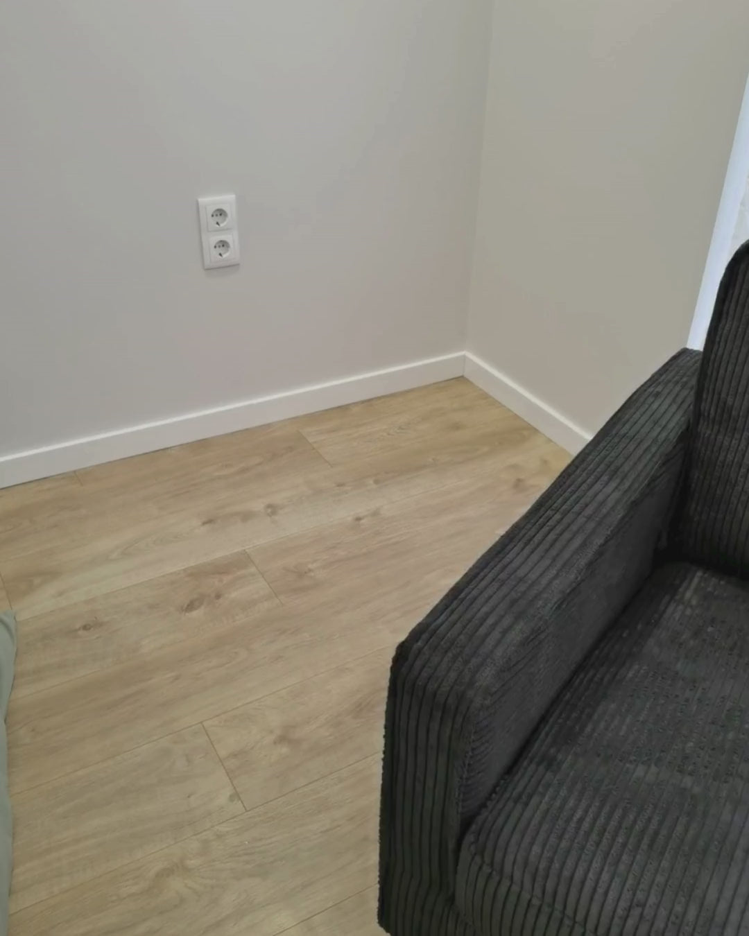 VIND Corduroy Armchair with Sled Base – Black Upholstered Accent Chair with Removable Covers, Stainless Steel Frame