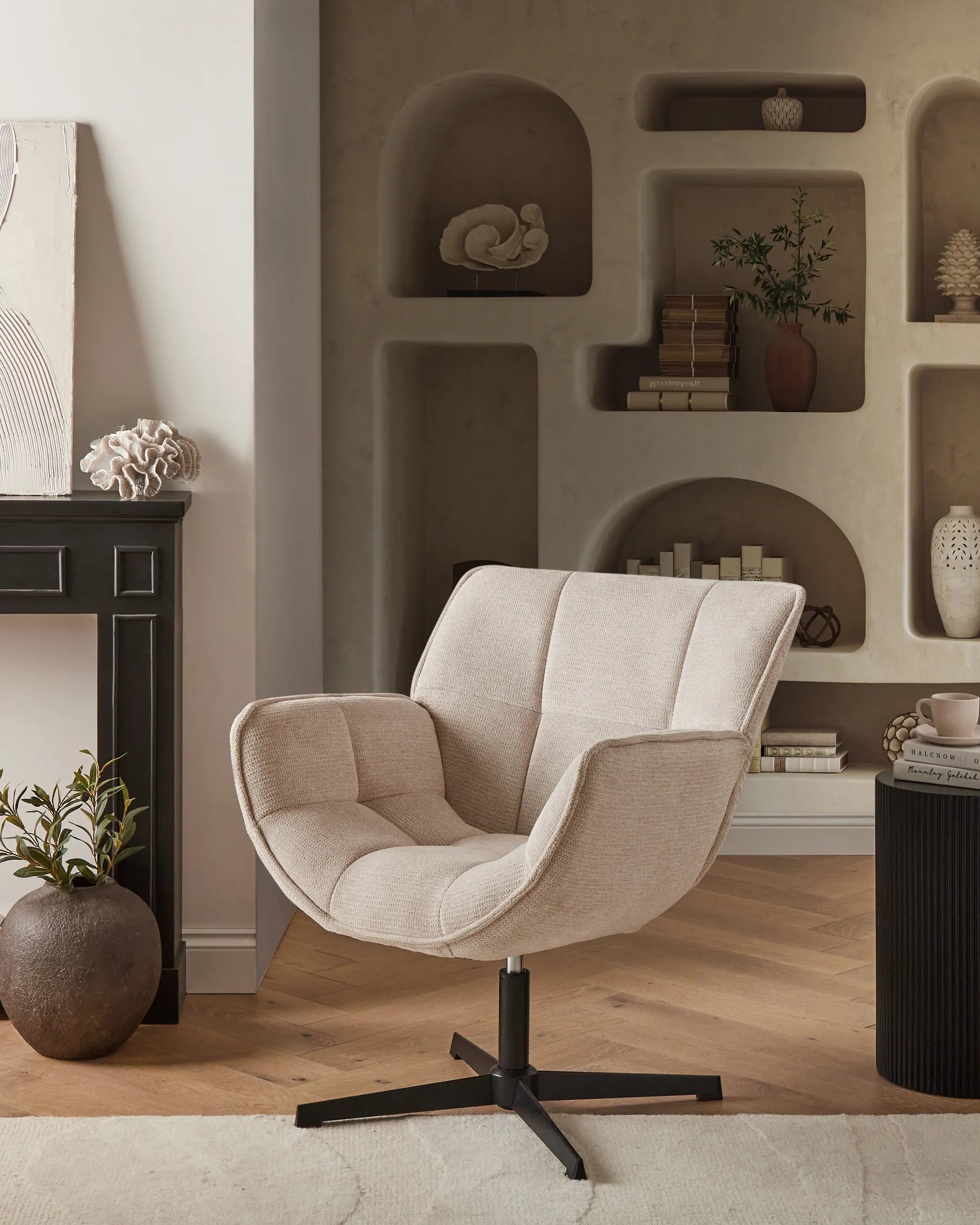 Swivel Armchair AUMA Fabric Beige – Retro Accent Chair with 360° Swivel Base