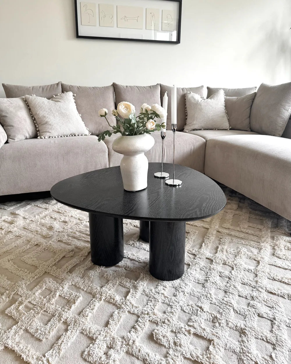 Coffee Table DACOMA Black – Round MDF Coffee Table with Column Legs