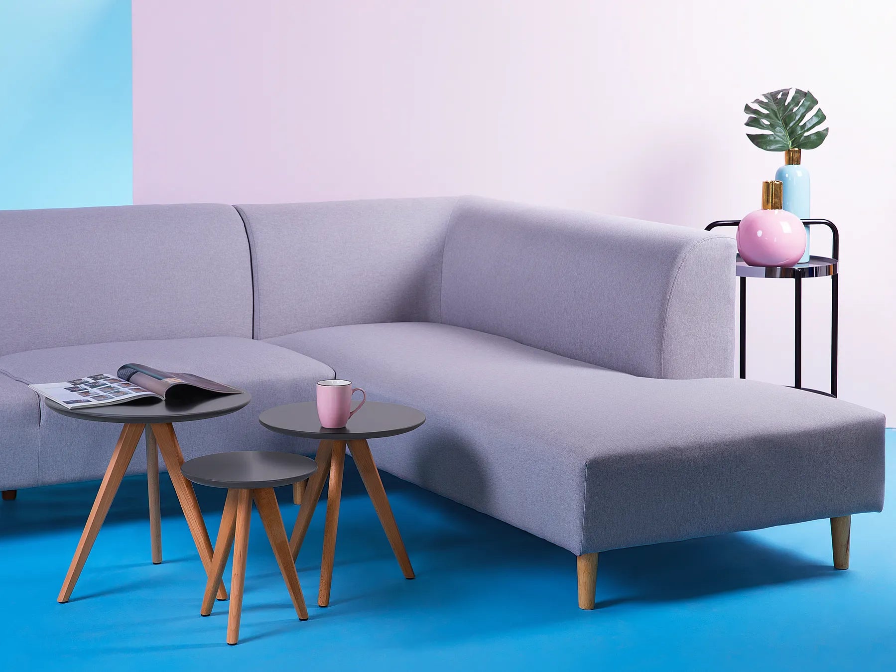 VEGAS Set of 3 Coffee Tables, Round MDF Tables with Beechwood Legs, Grey, 48×48×46 cm / 40×40×41 cm / 30×30×36 cm