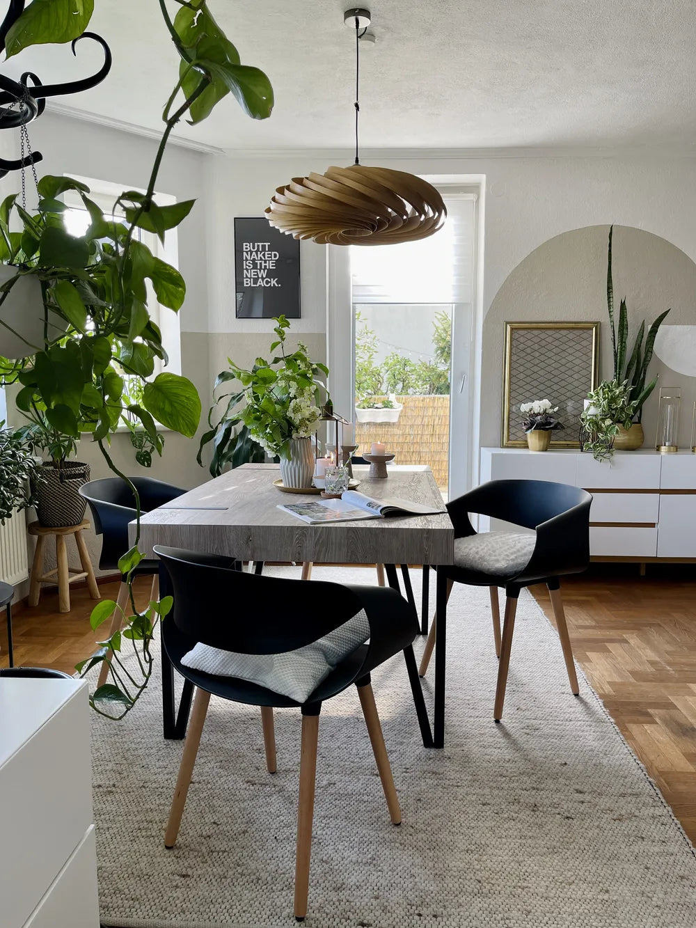 Industrial Rustic Dining Table – Wood Grain Top with Black Metal Legs