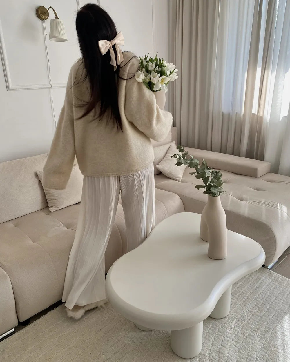 ONDLE Coffee Table, Irregular MDF Coffee Table with PVC Finish, Off-White, 100×70×40 cm