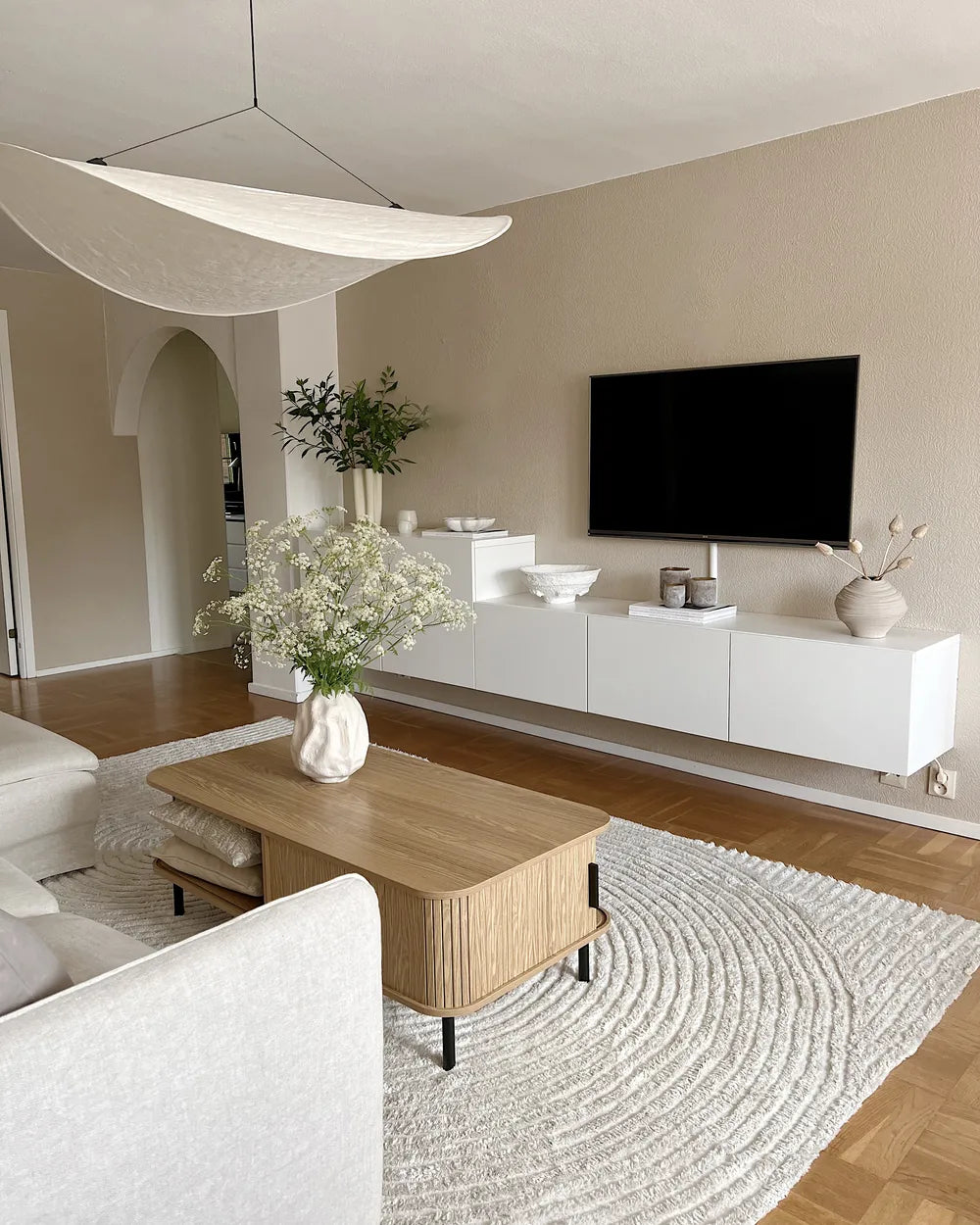 BRADLEY Brown Coffee Table with Sliding Doors, MDF Wood, Rectangular Storage Table 120×60×41 cm