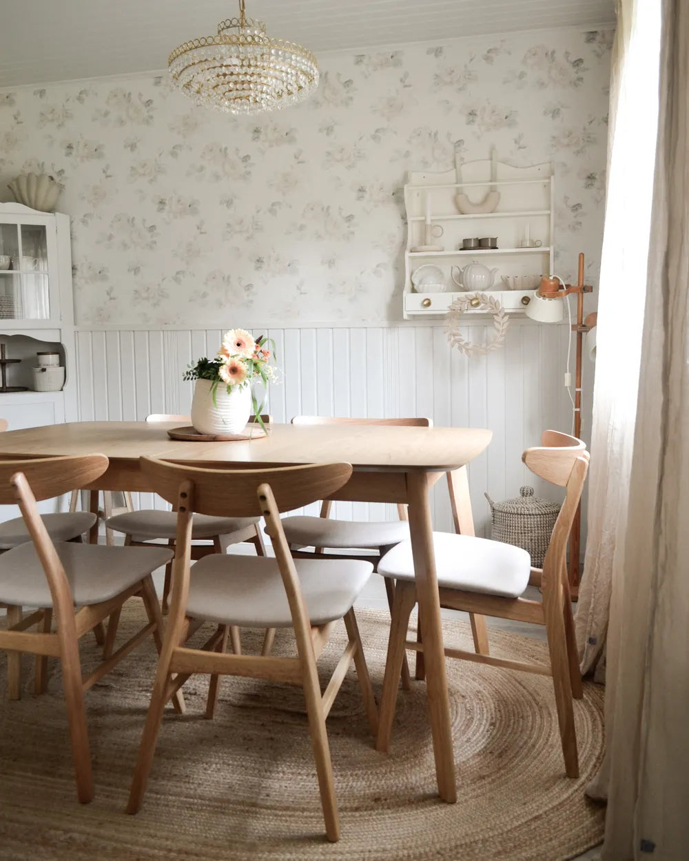 Mid-Century Modern Wooden Dining Table – Walnut Finish