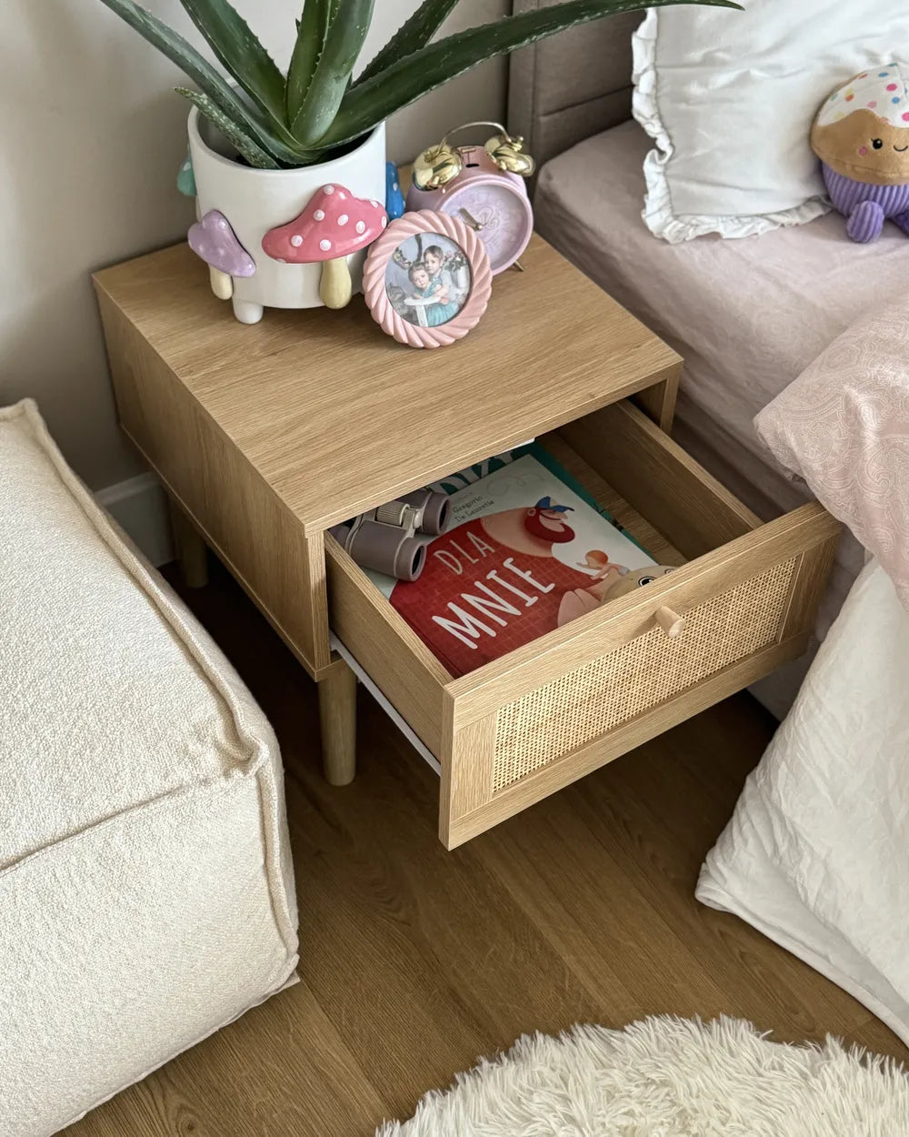 1 Drawer Bedside Table NIVO – Light Brown with Rattan Front